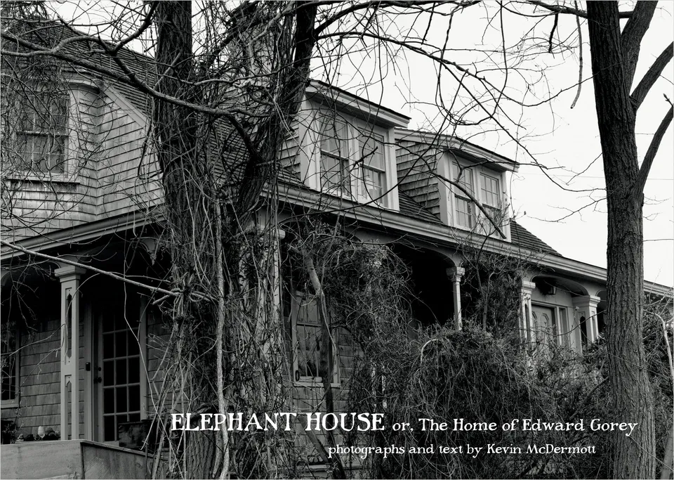 pomegranate-elephant-house-edward-gorey-bildband-haus image 1